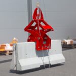 Cleste de ridicare separatoare rutiere din beton - imagine 2